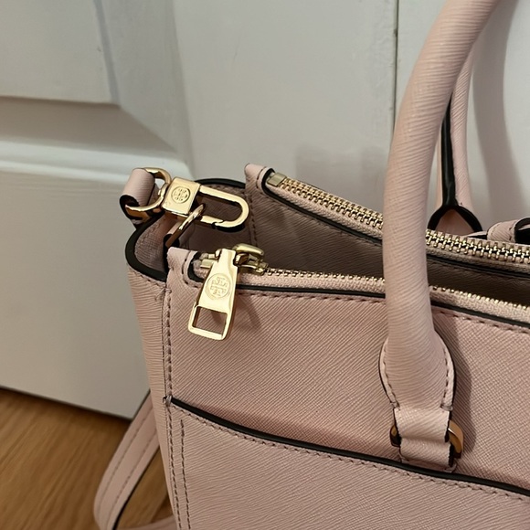 NWOT Tory Burch Saffiano Leather Pink Robinson double zip tote bag - Picture 10 of 16